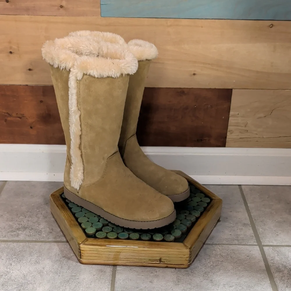 Women’s Tan Faux-Fur Lined Winter Boots